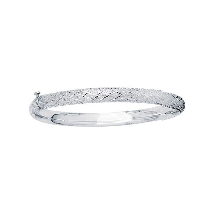 14K White Gold (3.70 g) Kids Diamond Cut Bangle Bracelet, 5 1/2 Inches by SuperJeweler