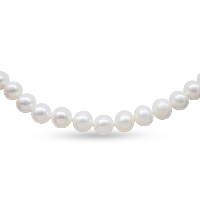 Stringing A Pearl Necklace, Ware's Jewelers