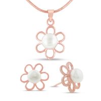 Blooming Freshwater Cultured Pearl Necklace and Earring Set In 18 Karat Rose Gold