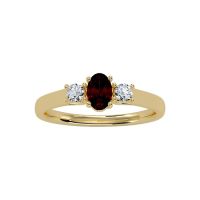 Beautiful garnet n style of ring plus the 2 diamonds