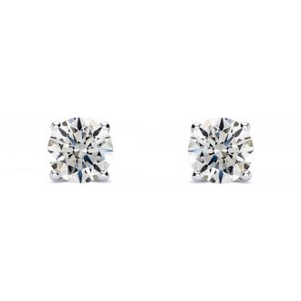 1/4 Carat Diamond Stud Earrings In Platinum