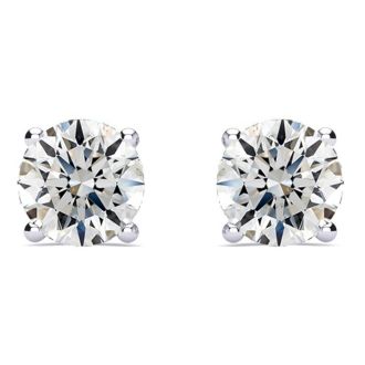 2 Carat Diamond Stud Earrings In Platinum