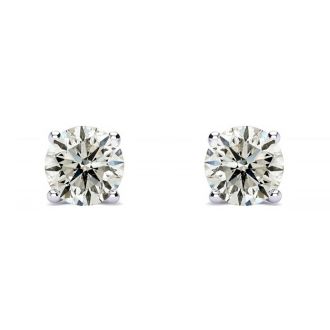 1 1/4 Carat Diamond Stud Earrings In Platinum