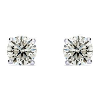 1 1/2 Carat Diamond Stud Earrings In Platinum