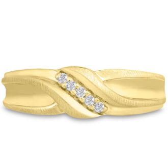 Men's 1/10ct Diamond Ring In 14K Yellow Gold