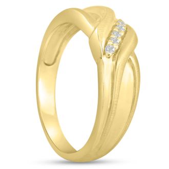 Men's 1/10ct Diamond Ring In 14K Yellow Gold