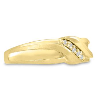 Men's 1/10ct Diamond Ring In 14K Yellow Gold