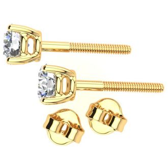 1 1/2 Carat Round Diamond Stud Earrings In 14 Karat Yellow Gold