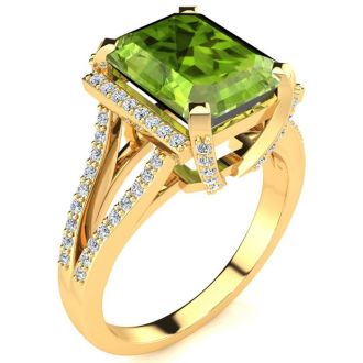 4 Carat Peridot and Halo Diamond Ring In 14 Karat Yellow Gold
