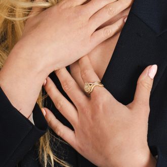 1 Carat Oval Halo Diamond Bridal Set in 14 Karat Yellow Gold