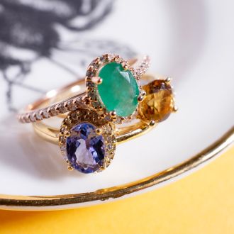 2 Carat Cushion Cut Amethyst and Halo Diamond Ring In 14K Rose Gold