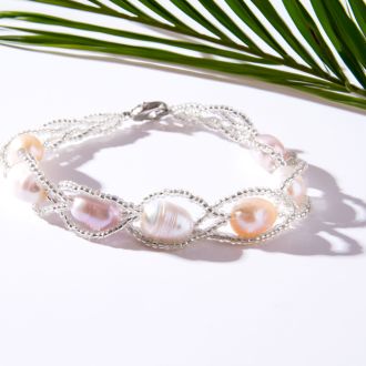 8mm Freshwater Cultured Pearl and Fine Crystal Bracelet