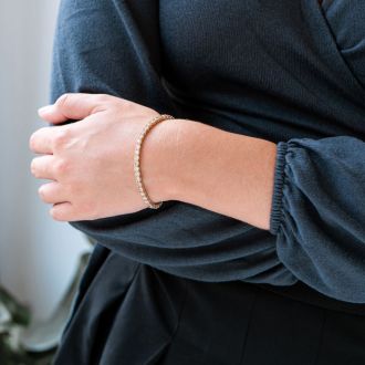 9 Carat Diamond Tennis Bracelet In 14 Karat Yellow Gold, 7 Inches