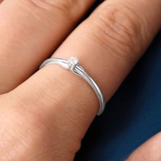 10k White Gold .05ct Diamond Promise Ring