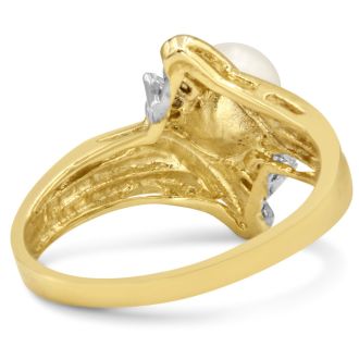 Round Freshwater Cultured Pearl and Baguette Diamond Ring In 14 Karat Yellow Gold