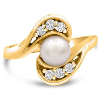 Round Freshwater Cultured Pearl and 1/5ct Diamond Ring In 14 Karat Yellow Gold
