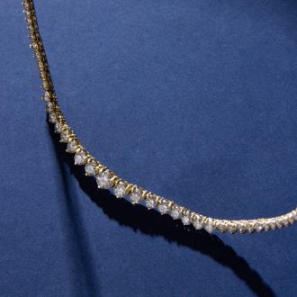 Graduated 5 Carat Diamond Tennis Necklace In 14 Karat Yellow Gold