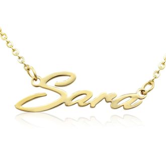 Sara Nameplate Necklace In Gold 