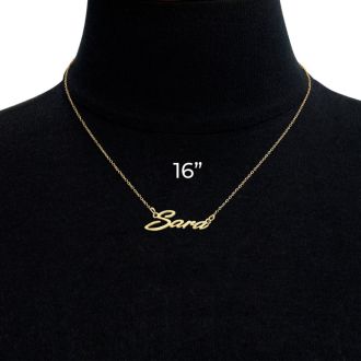 Sara Nameplate Necklace In Gold 