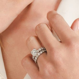 3 1/2 Carat Round Diamond Bridal Set In 14 Karat White Gold
