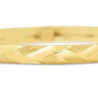 10 Karat Yellow Gold Flexible Diamond Cut Bangle Bracelet, 7 Inches