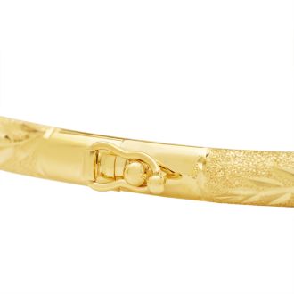 10 Karat Yellow Gold Flexible Diamond Cut Bangle Bracelet, 7 Inches