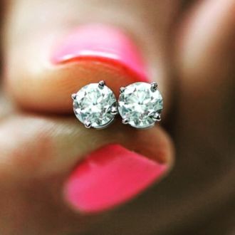 1 Carat Diamond Stud Earrings In 14 Karat White Gold