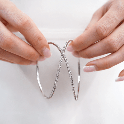 2 Carat Diamond Bangle Bracelet In 14K White Gold, 7 Inches