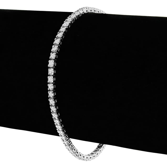 1.83 Carat Diamond Tennis Bracelet In 14 Karat White Gold, 6 1/2 Inches