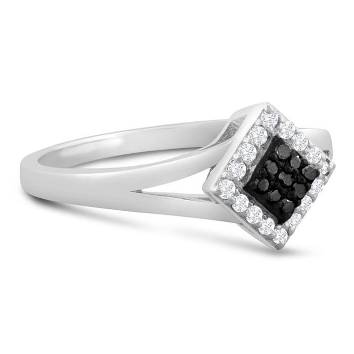 1/5ct Black and White Princess Diamond Ring