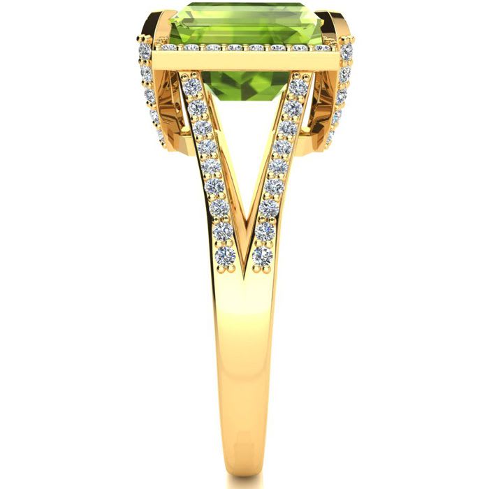 4 Carat Peridot and Halo Diamond Ring In 14 Karat Yellow Gold
