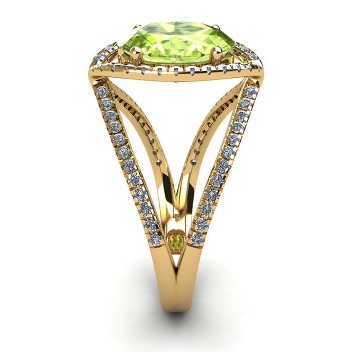 1 3/4 Carat Oval Shape Peridot and Halo Diamond Ring In 14 Karat Yellow Gold
