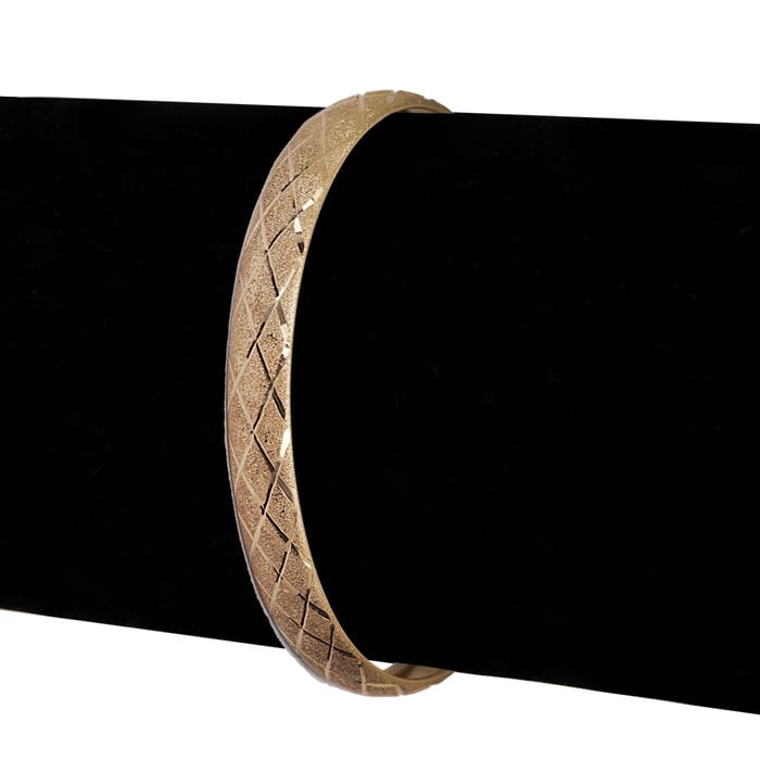 10K Yellow Gold Flexible Bangle Bracelet With Preppy Diamond Cut Design, 7 Inches