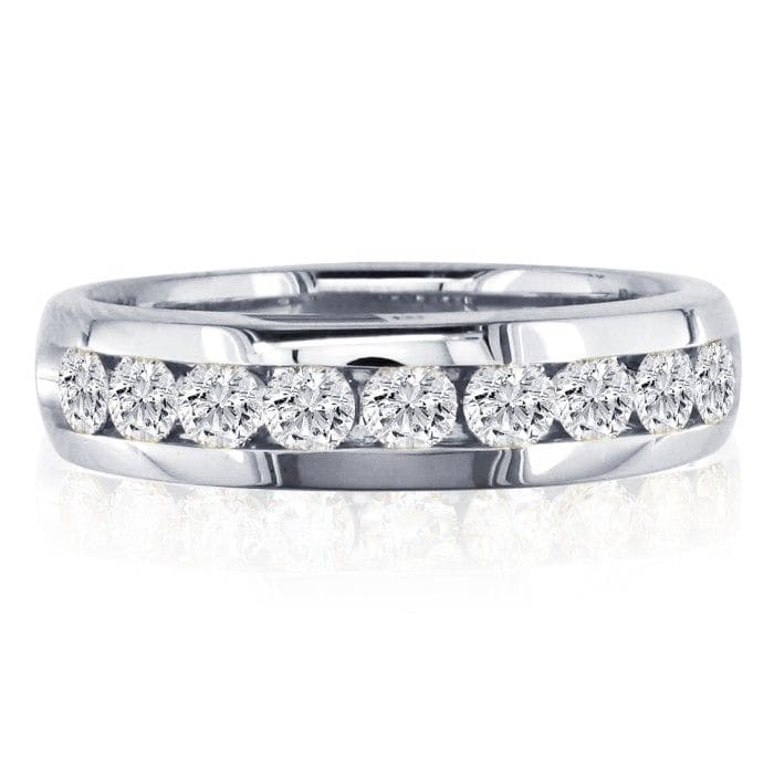 1/4ct Round Diamond Band in 14k White Gold At A Fantastic Price!