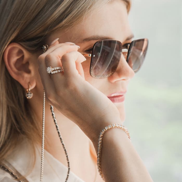 9 Carat Diamond Tennis Bracelet In 14 Karat Yellow Gold, 7 Inches