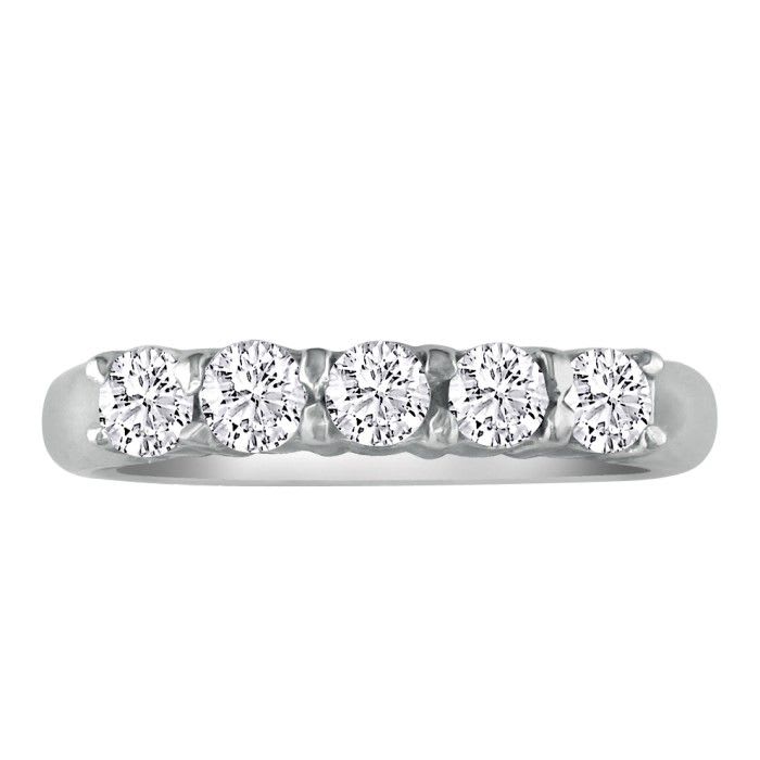1/4 Carat Diamond Wedding Band In Platinum