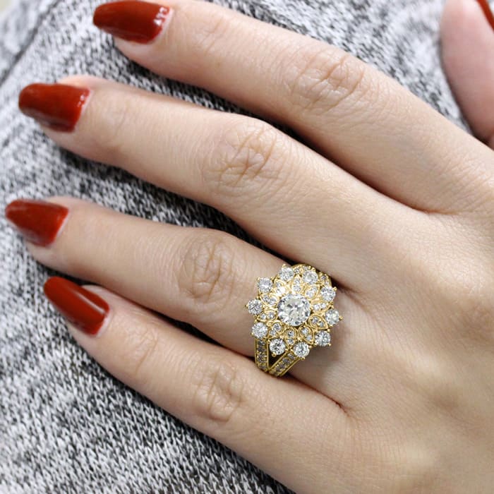 14K Yellow Gold 3 Carat Diamond Flower Ring, With 3/4 Carat Center Diamond