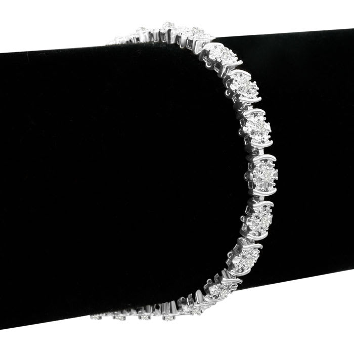 1/2 Carat Diamond Flower Bracelet, 7 Inches. Interesting Natural Rose Cut Diamonds In A Very Pretty Setting!