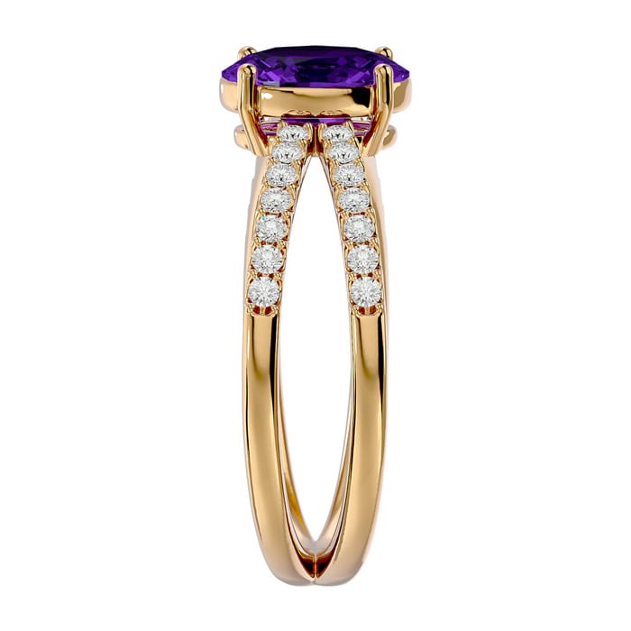 1 1/3 Carat Oval Shape Amethyst and Diamond Ring In 14 Karat Yellow Gold