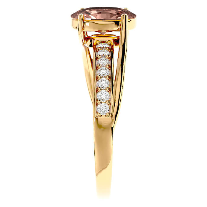 1-1/3 Carat Oval Shape Morganite and Diamond Ring In 14 Karat Yellow Gold