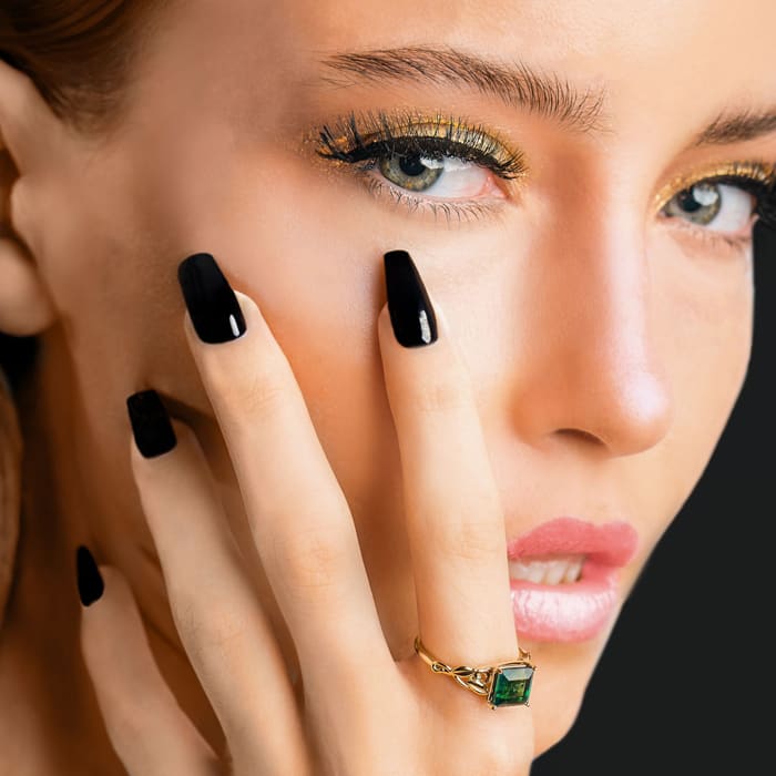 Emerald Ring: 1 1/2 Carat Emerald Ring