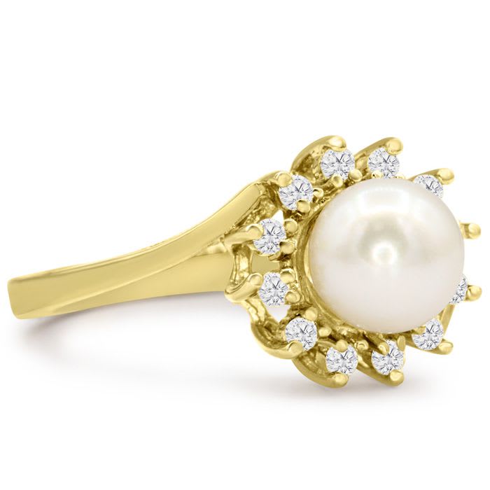 Round Freshwater Cultured Pearl and 1/4ct Halo Diamond Ring In 14 Karat Yellow Gold