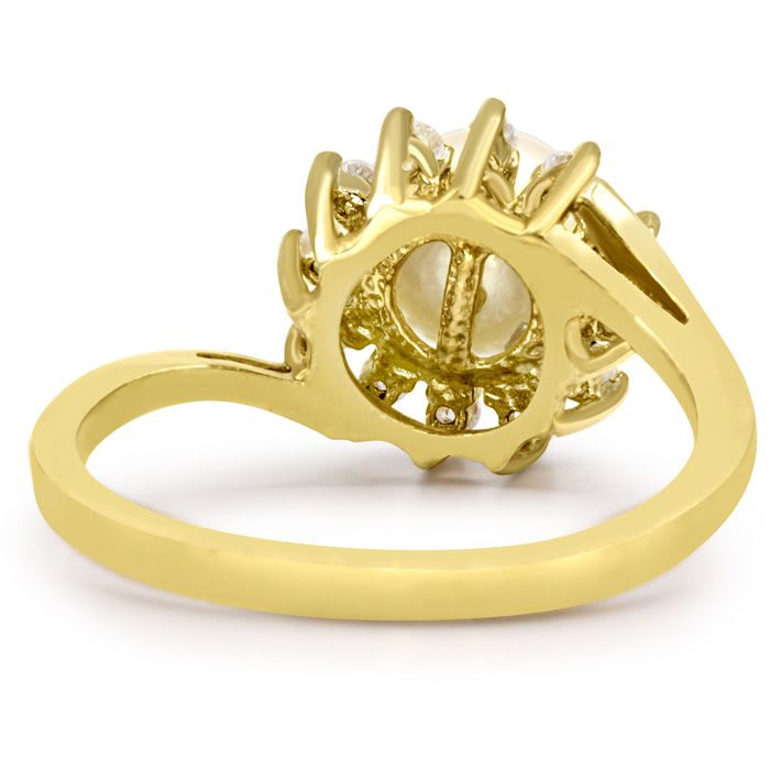 Round Freshwater Cultured Pearl and 1/4ct Halo Diamond Ring In 14 Karat Yellow Gold