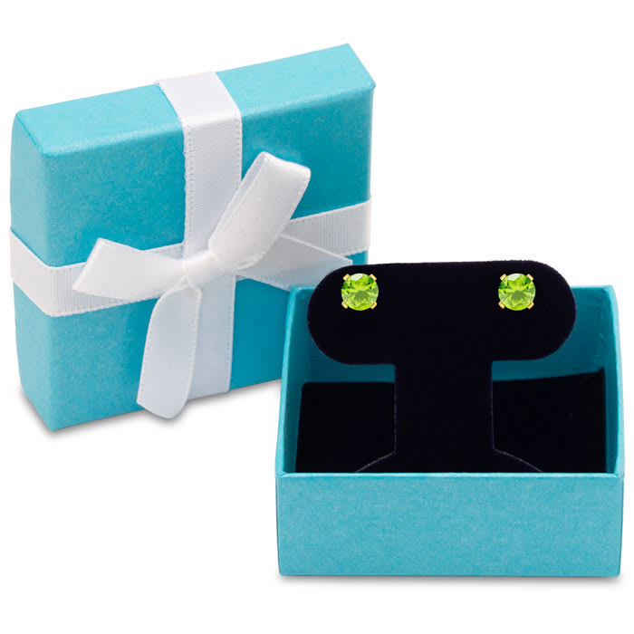 1 1/2 Carat Peridot Stud Earrings In Yellow Gold