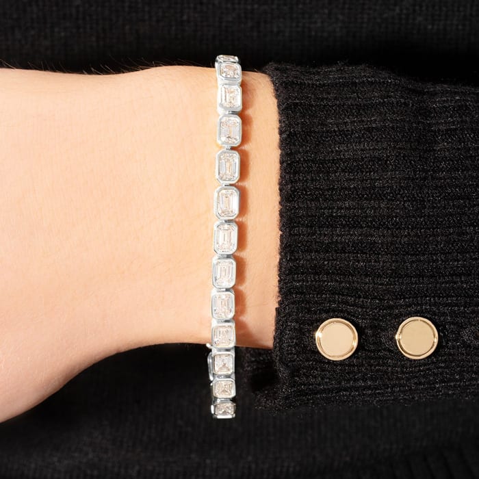14 Carat Emerald Cut Bezel Set Lab Grown Diamond Tennis Bracelet In 14K White Gold, 7 Inches