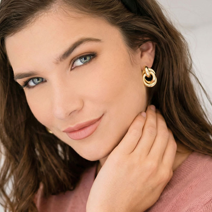 Jaclyn Smith Elegant Drop Earrings In Gold