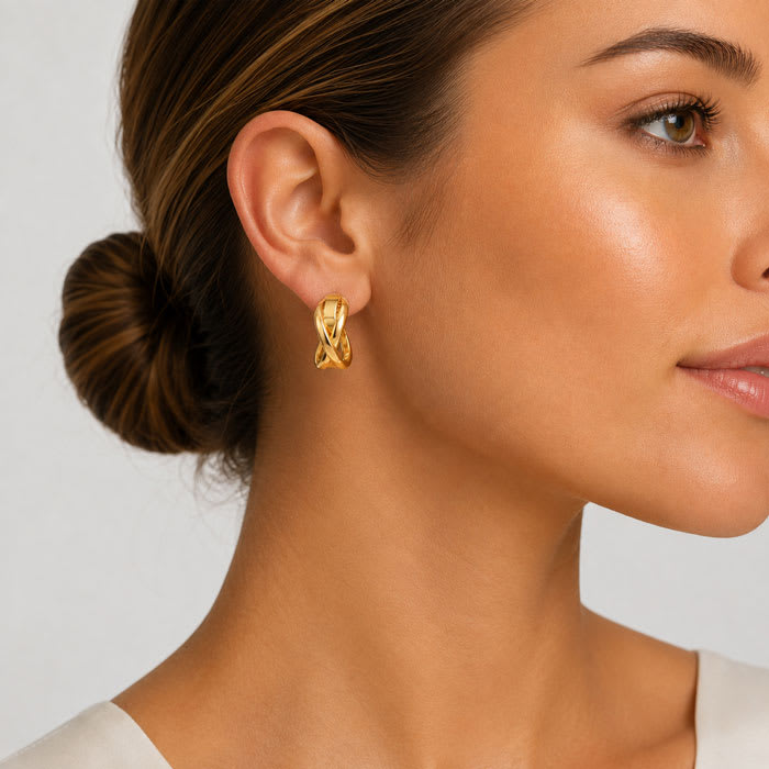 Jaclyn Smith Classy Hoop Earrings In Gold