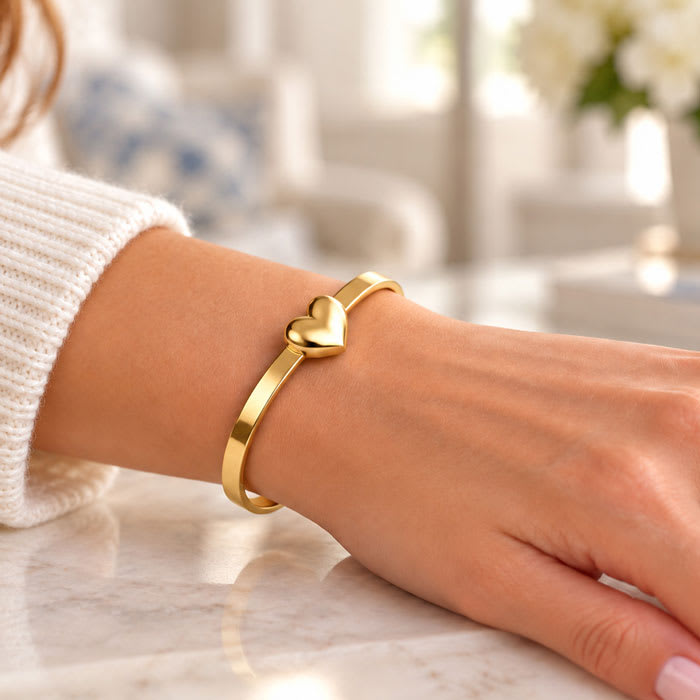Draper James Gold Heart Bangle