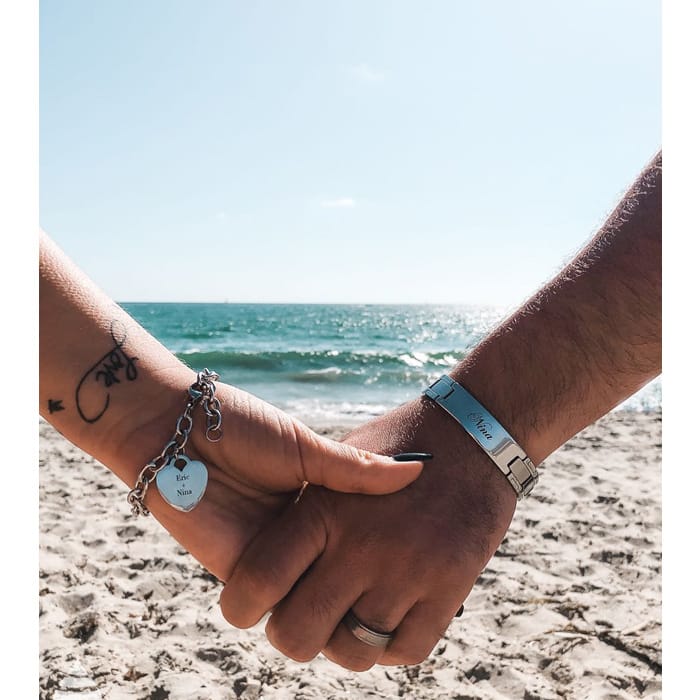 Ladies Dangling Single Heart Charm Bracelet in Stainless Steel