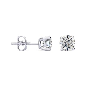 1 1/2 Carat Natural Round Diamond Stud Earrings In Platinum